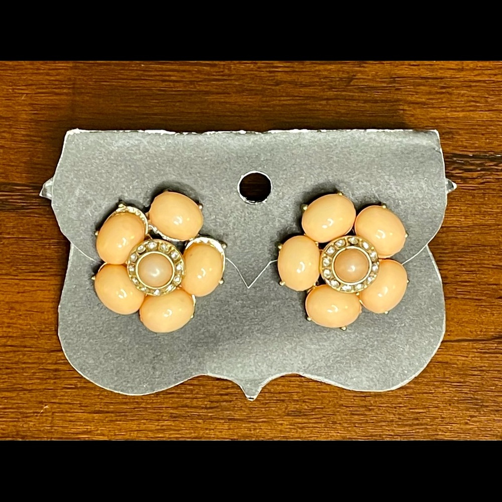 A2  FLOWER EARRINGS